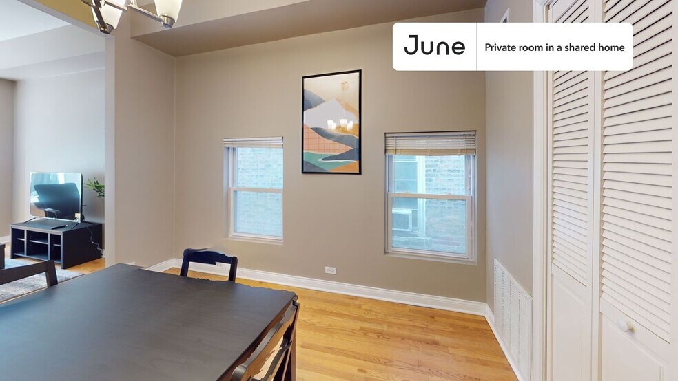 Building Photo - Private bedroom in 3 bed/1 bath Home
