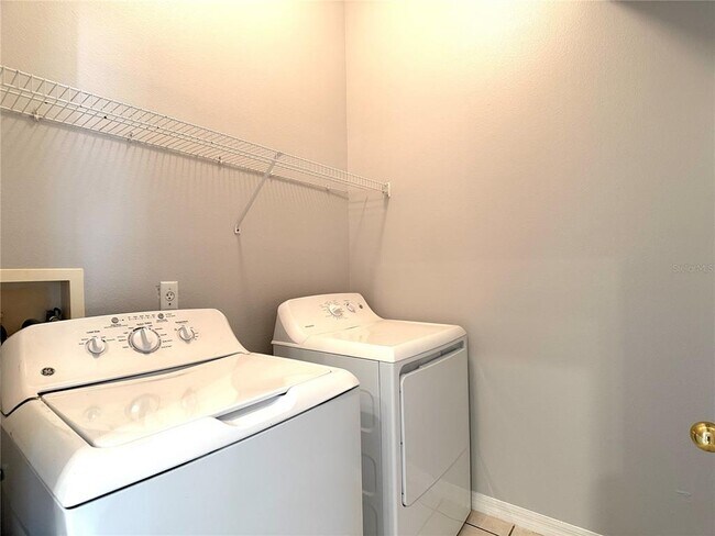 Building Photo - 287 Sandy Ridge Dr