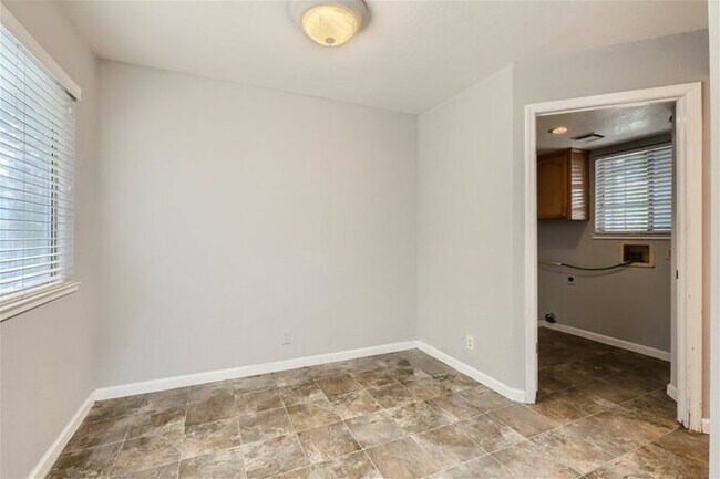 Building Photo - 4123 Pebble Oaks Ct, Antelope, CA, 95843