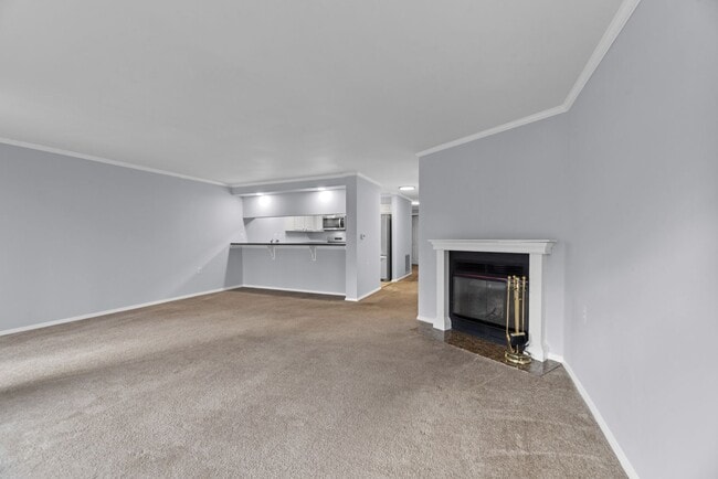 Building Photo - Ground level condo in Annapolis - Lake Heron