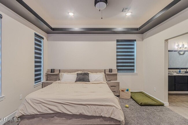 Building Photo - 273 Hunstanton St