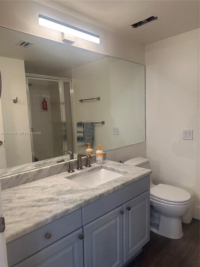 Building Photo - 3640 Yacht Club Dr