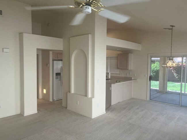 Building Photo - 55+ 2 Bed 2 bath home!