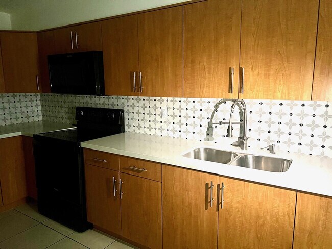 Building Photo - 7000 NW 186th St