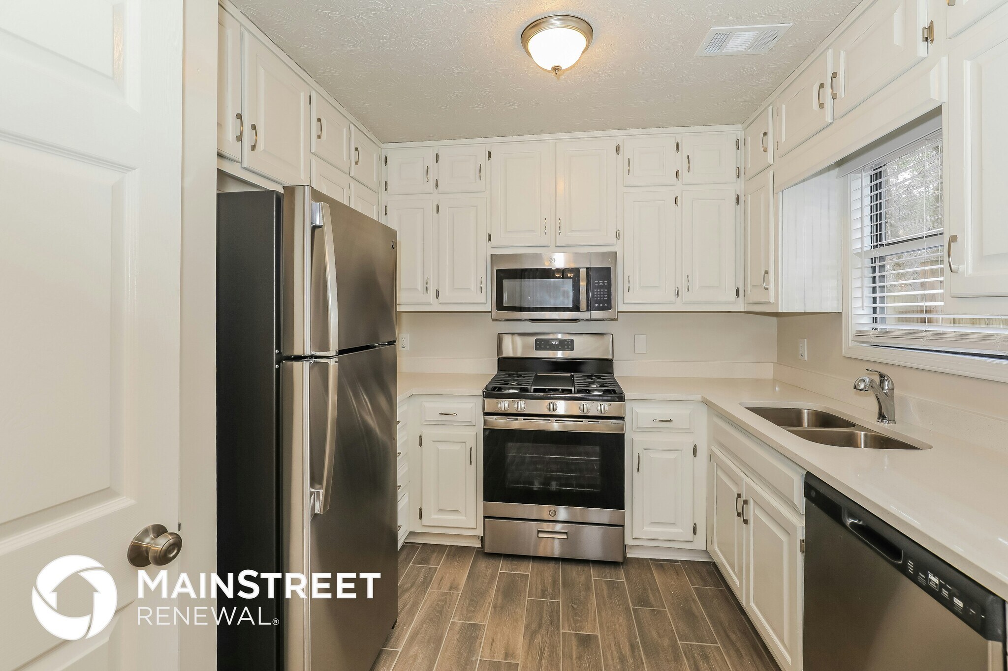 Building Photo - 125 Whitney Way