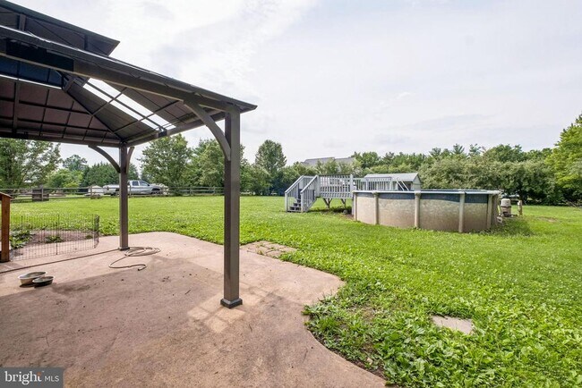 Building Photo - 211 Tollgate Rd