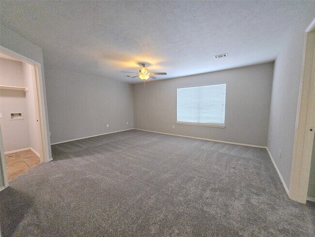 Building Photo - 1423 Stone Bluff Dr