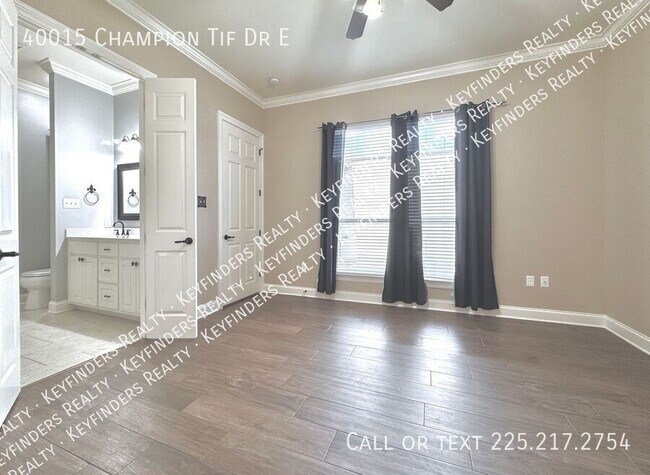 Building Photo - 40015 Champion Tif Dr E