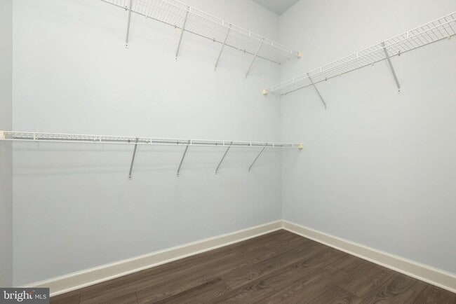 Building Photo - 336 Grand St