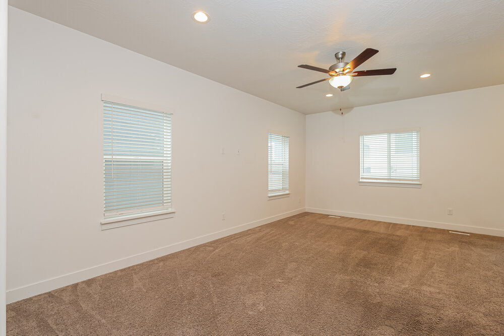 Building Photo - 4728 Rustic Ranch Way