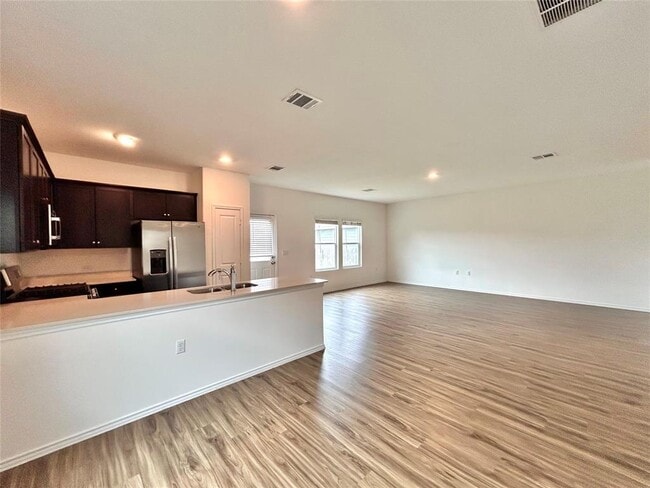 Building Photo - 2520 Forgetmenot Ln