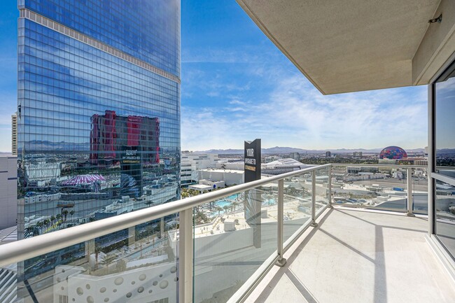 Building Photo - Sky Las Vegas 3405