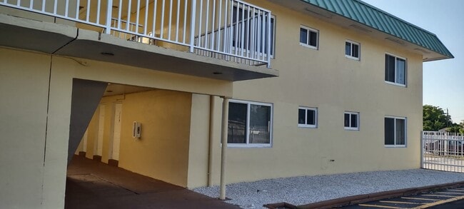 Building Photo - 505 NW 177th St
