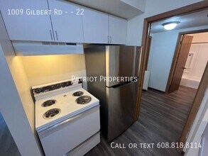 Building Photo - 1009 Gilbert Rd