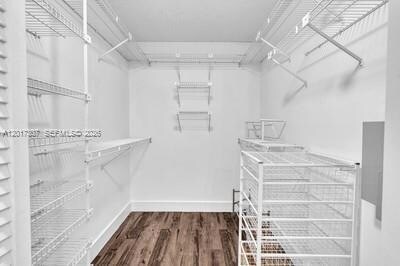 Building Photo - 1395 Cottonwood Cir