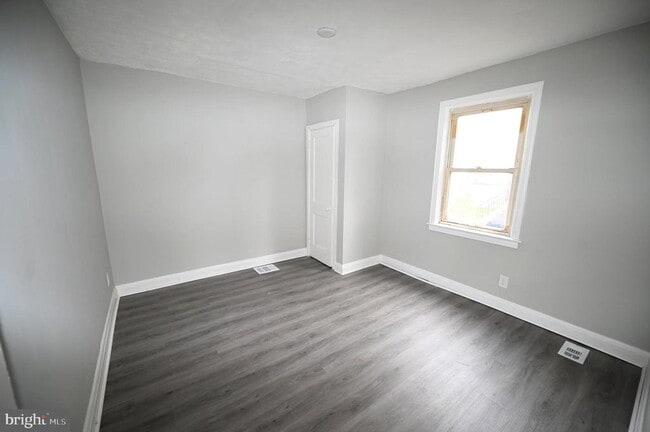 Building Photo - 2952 Sollers Point Rd