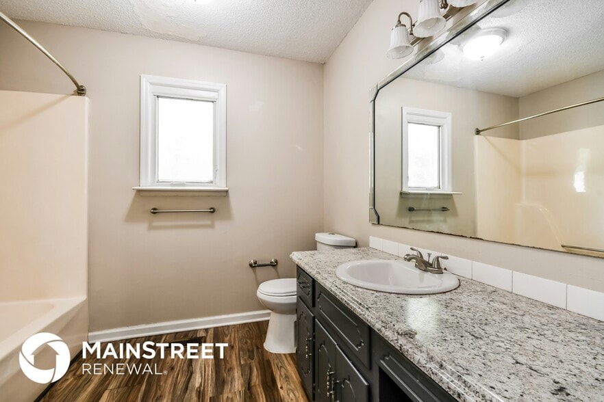 Building Photo - 2085 Edenwood Cir