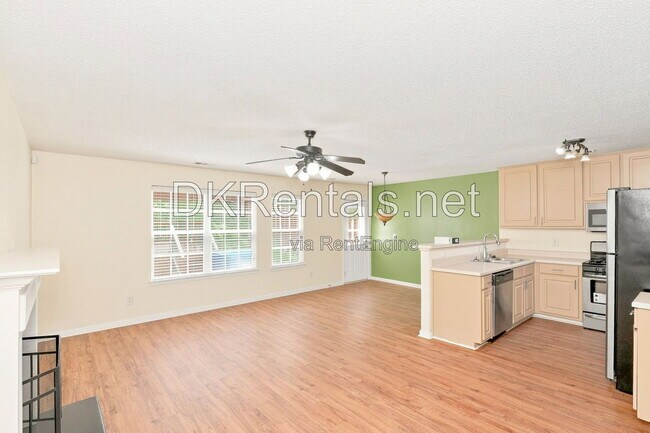 Building Photo - 463 Thistle Cove