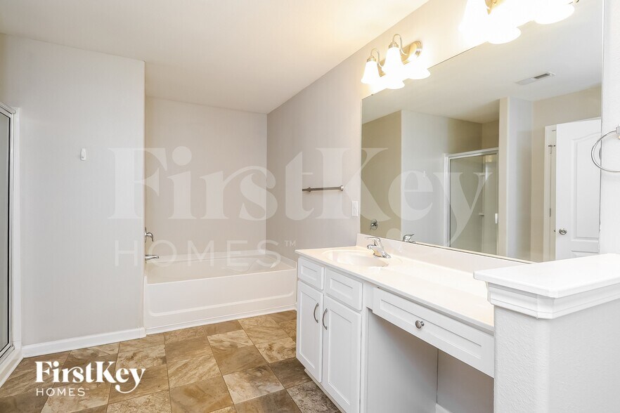 Building Photo - 6819 Ware Rd