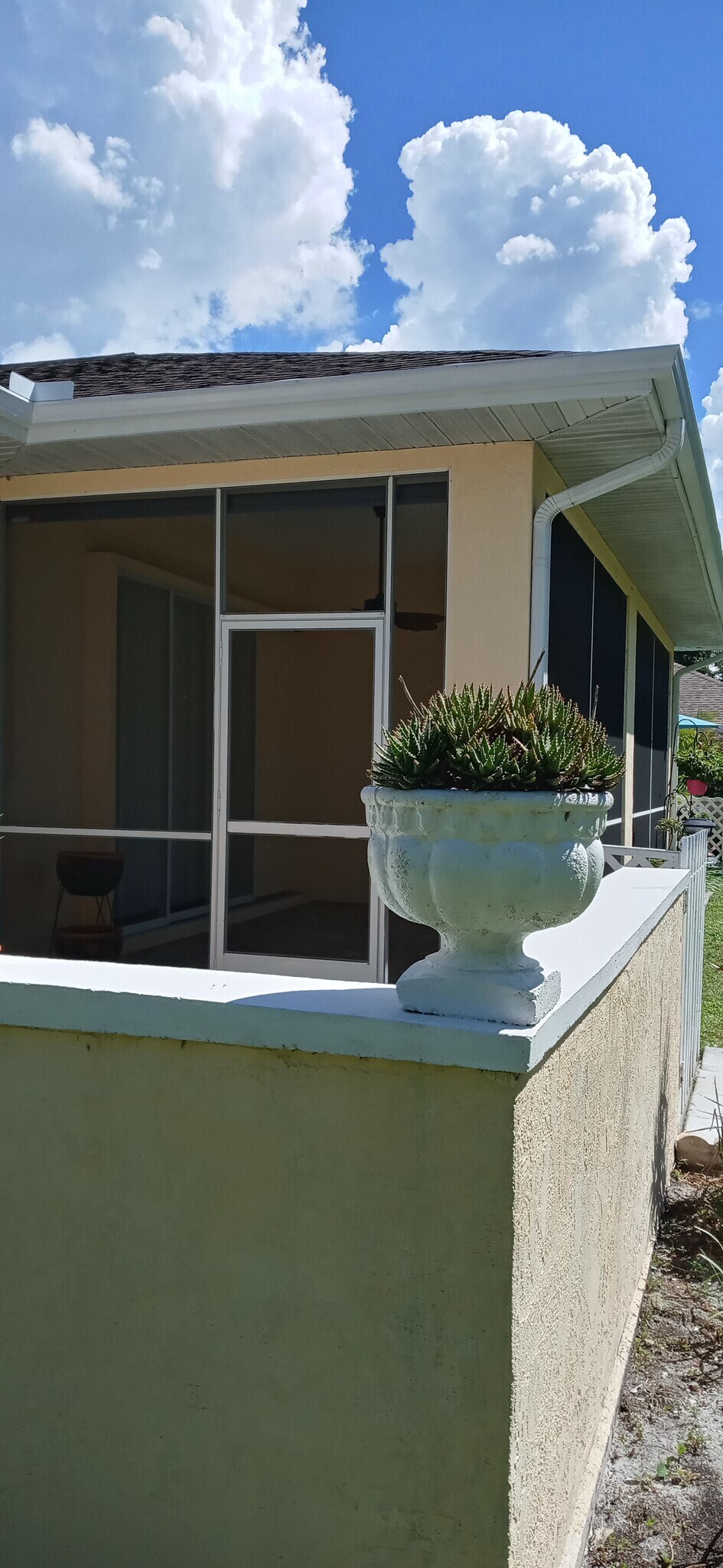 Building Photo - 289 Rotonda Blvd W