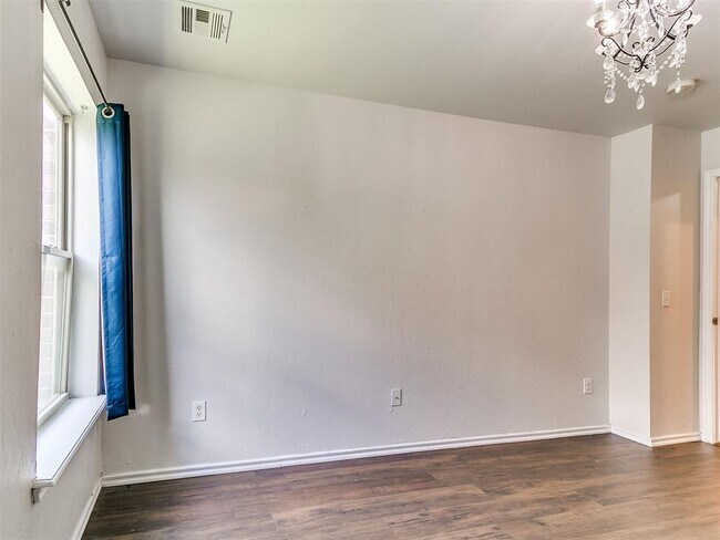Building Photo - 18100 Calle Way