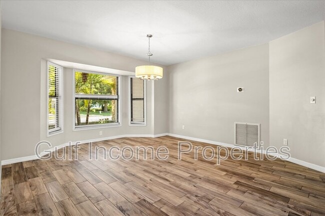 Building Photo - 8307 12th Ave Dr NW