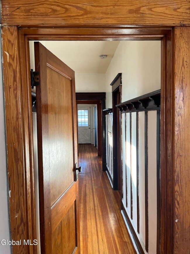 Building Photo - 154 Spring St