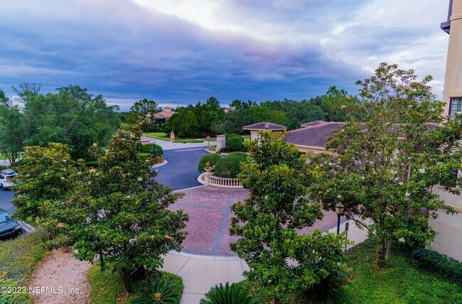 Building Photo - 955 Registry Blvd