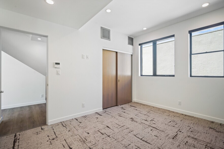 Building Photo - 10393 Tag Ln