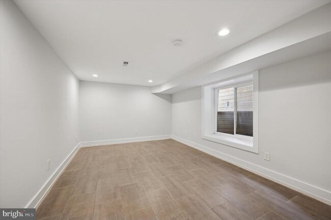 Building Photo - 629 N 32nd St