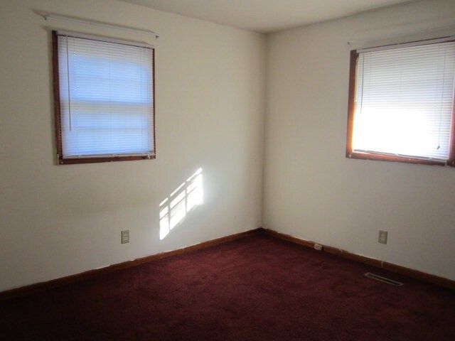 Building Photo - 161 Sharyn Ln