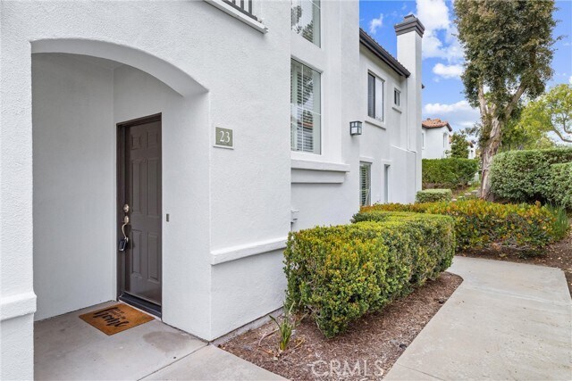 Building Photo - 23 Anana