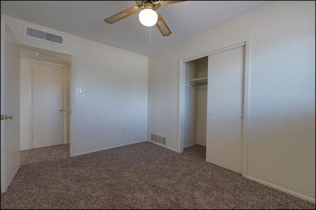 Building Photo - 3101 Kirkcaldy St