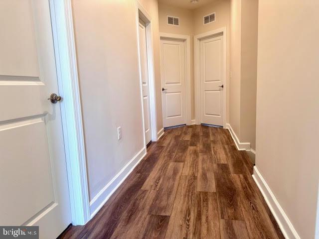 Building Photo - 3822 Rainier Dr