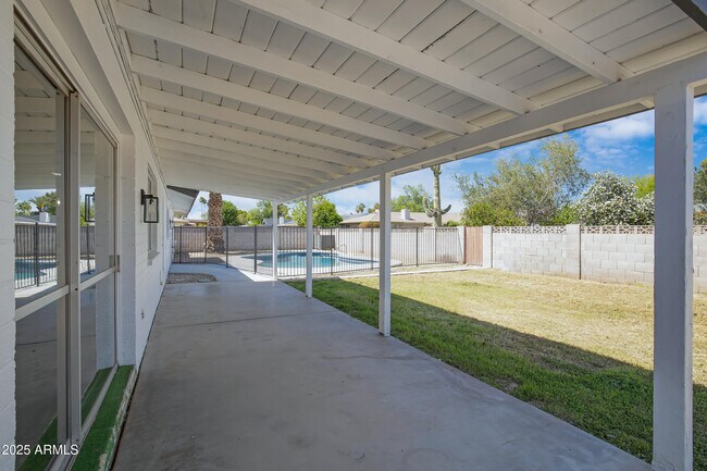 Building Photo - 8426 E Monterey Way