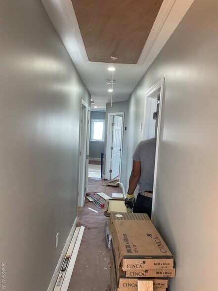 Building Photo - 46 Lincoln Pl