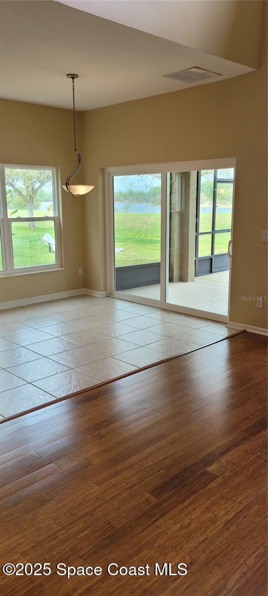 Building Photo - 1721 Saffron Plum Ln