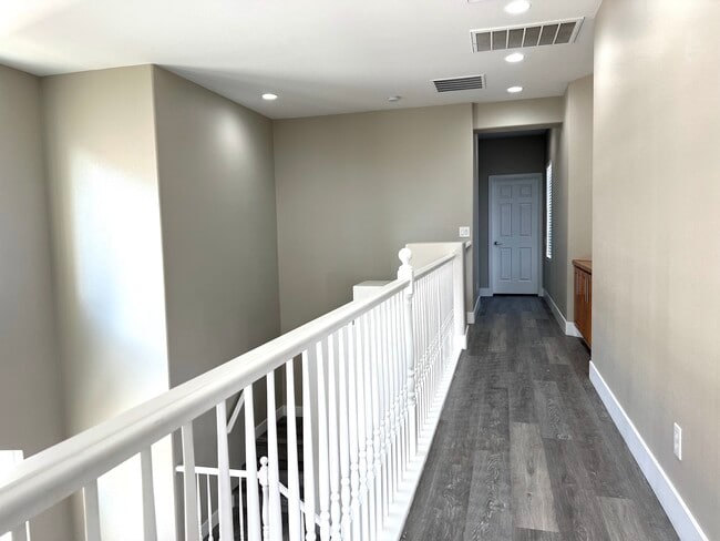 Building Photo - 12037 Contorno Vista Ct