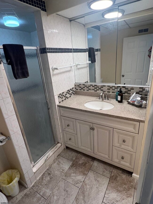 Building Photo - 239 N Derby Ave