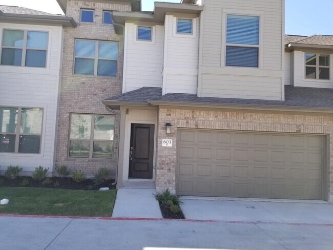 Primary Photo - 2500 Forest Creek Dr