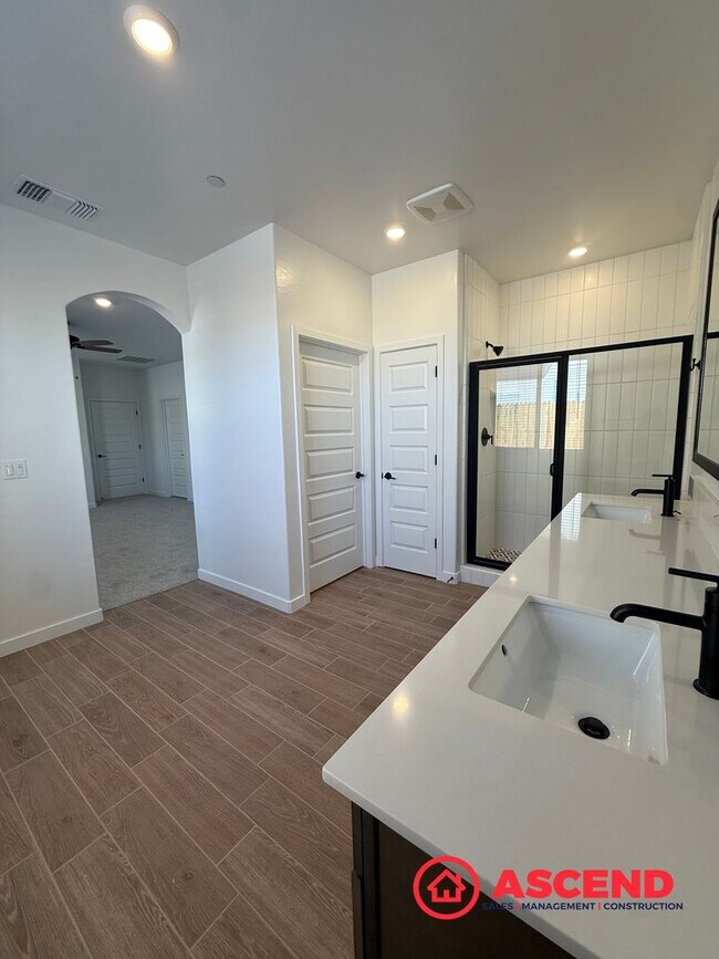 Building Photo - Be the very first resident to enjoy this stunning, newly built single story home.