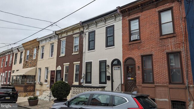 Building Photo - 2232 N Mascher St