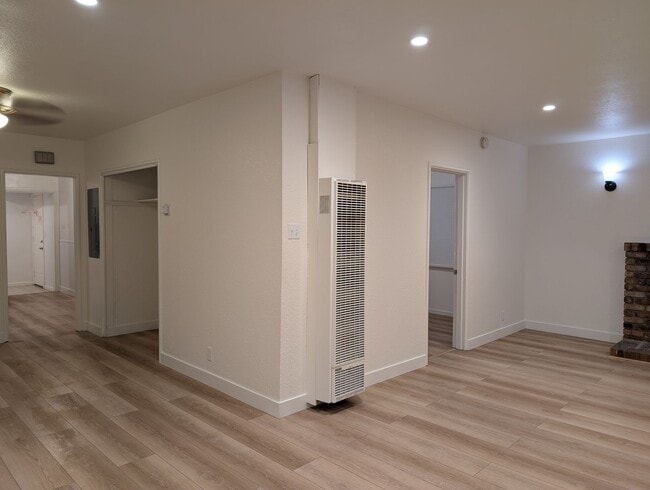 Building Photo - Newly Remodeled 2BR Home in Oakland’s Frick Neighborhood