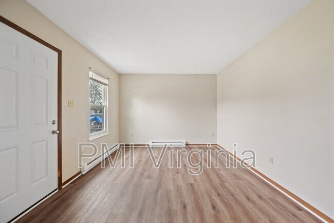 Building Photo - 4225 Schooner Trail