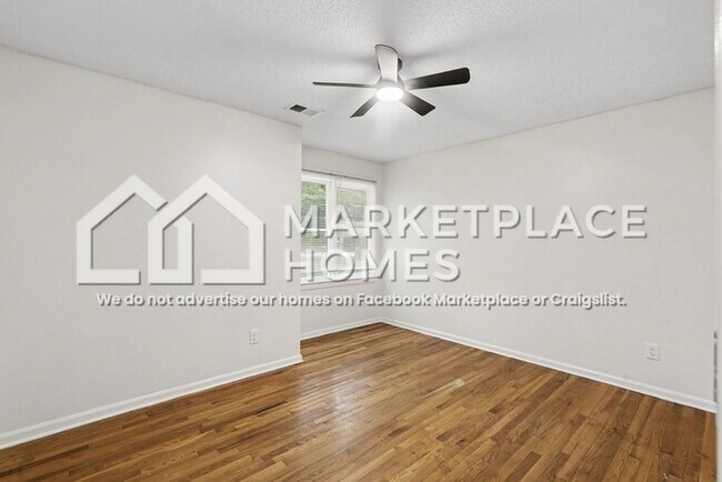 Building Photo - 3252 Greenhill Ct