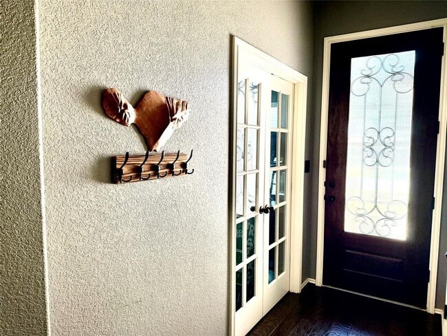 Building Photo - 2604 Garlic Creek Dr