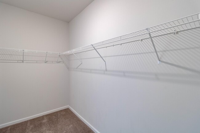 Building Photo - 147 Enclave Wy