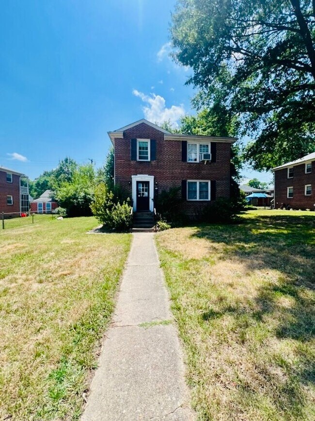 Building Photo - 5303 W Franklin St