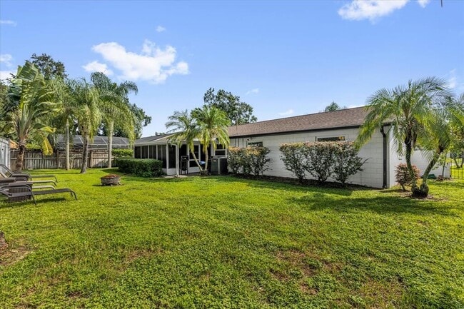 Building Photo - 5012 The Oaks Cir