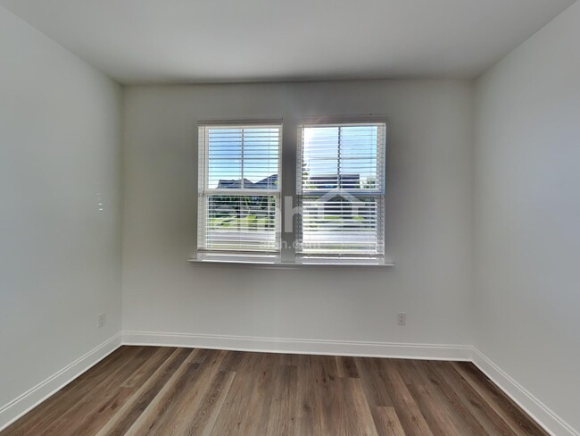 Building Photo - 212 Argea Dr